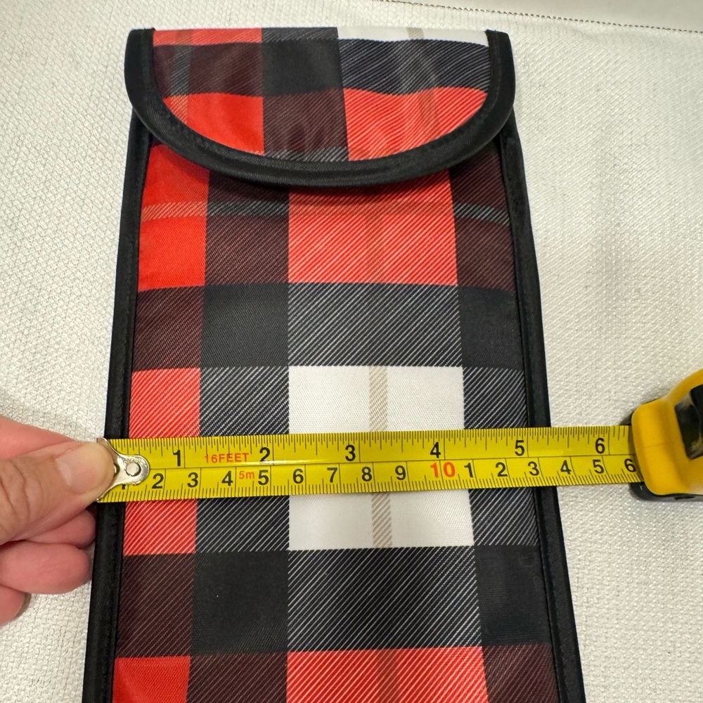 Thirty One Flat Iron Thermal Travel Case - Red/White/Black Plaid - Picture 6 of 8